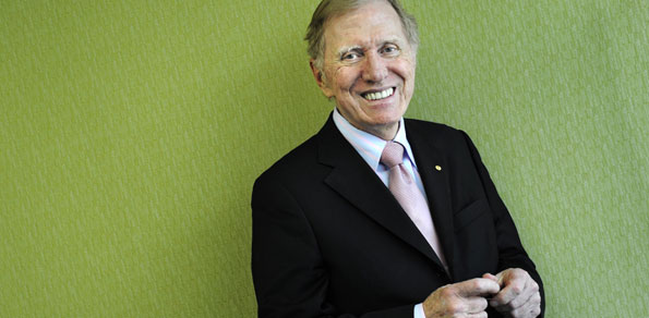Kirby urges community to support LGBTI human rights group