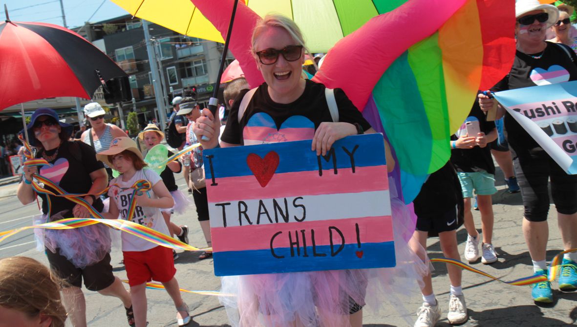 Trans health experts call on Australia to overhaul laws on gender recognition