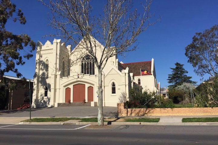 Bendigo Anglicans marry in Uniting Church