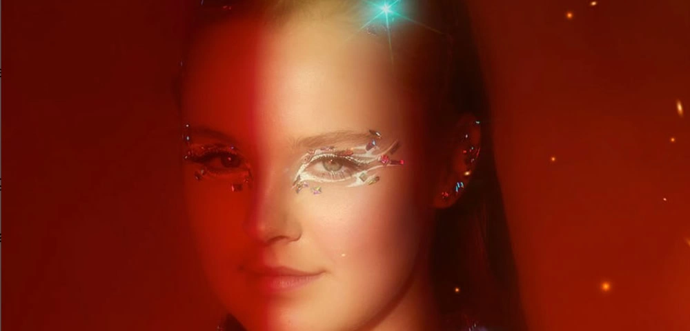 JoJo Siwa Says She’s “Not A Lesbian”