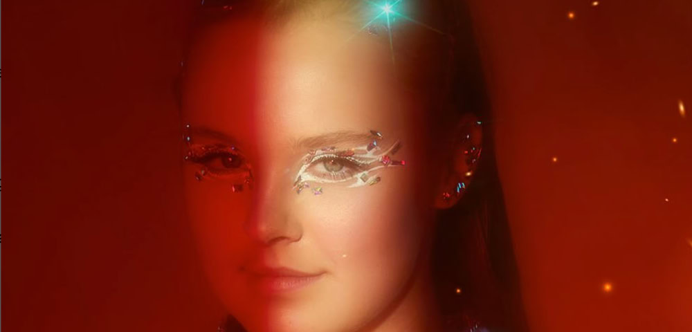 JoJo Siwa Says She’s “Not A Lesbian”