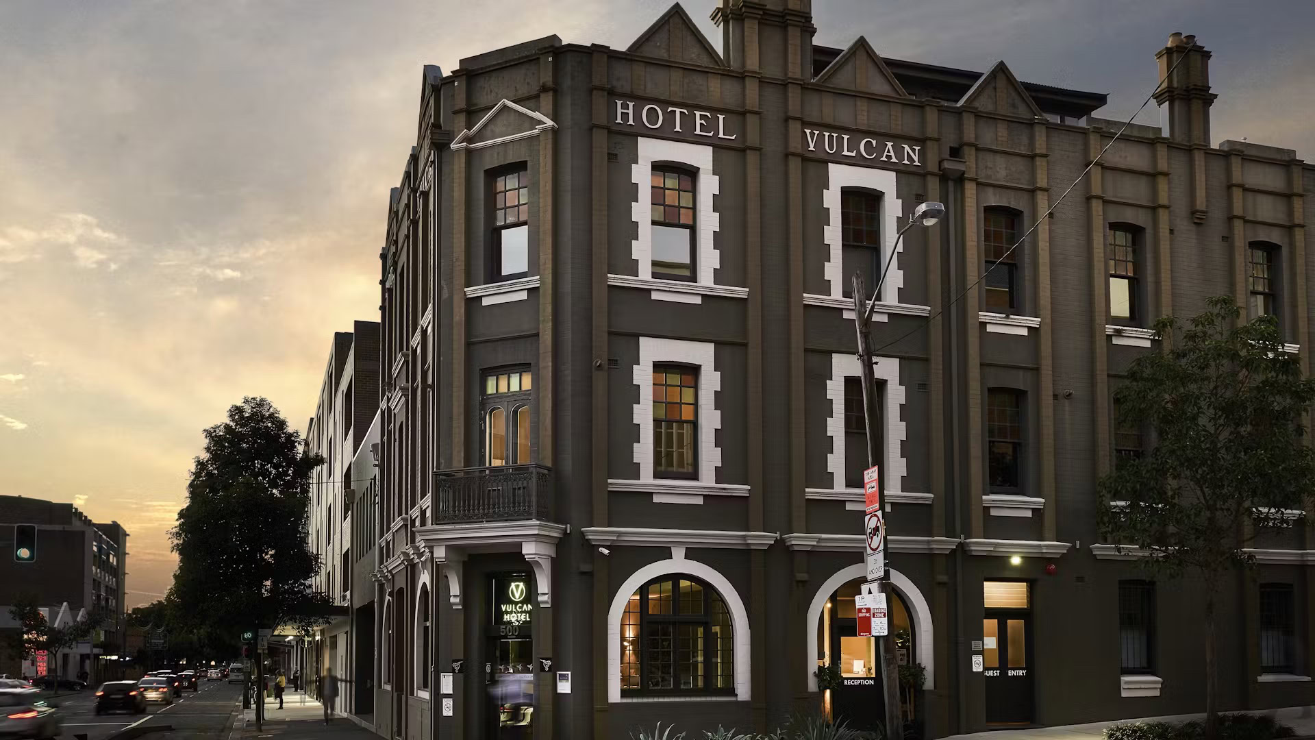Vulcan Hotel 