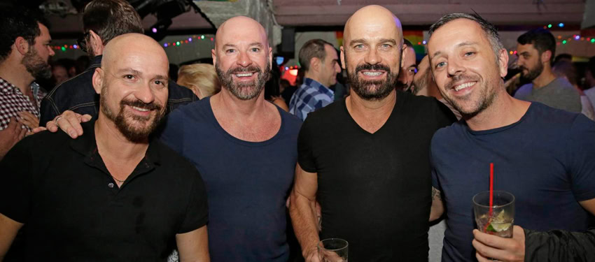 Friday Night @ Palms Hotel