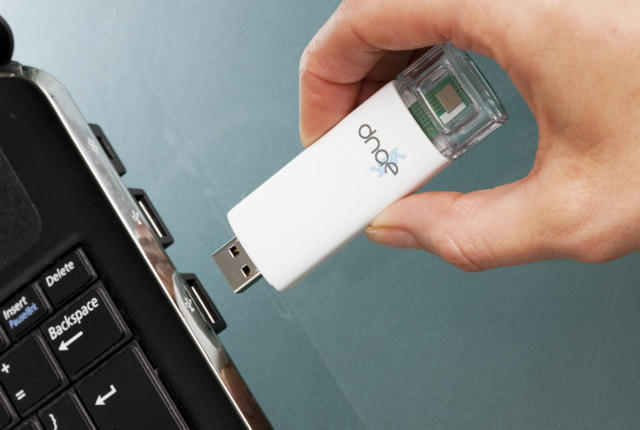 Scientists develop a USB stick HIV test