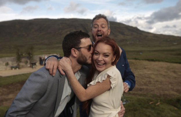 Lindsay Lohan gives speech at best friends’ gay wedding