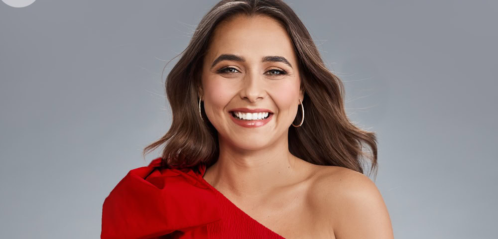 Bisexual and Indigenous Brooke Blurton Blurs Bachelorette Boundaries