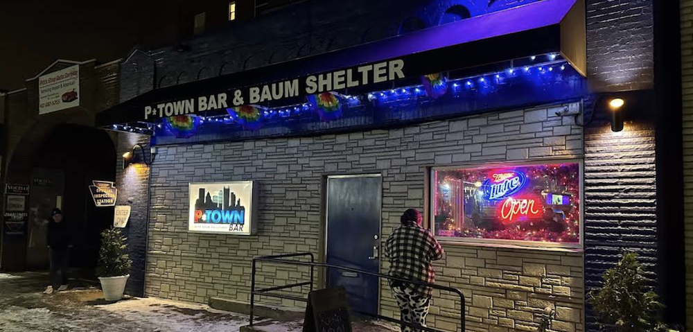 Cops Raid Pittsburgh Gay Bar, Then Ask For Selfies With Amanda Lepore